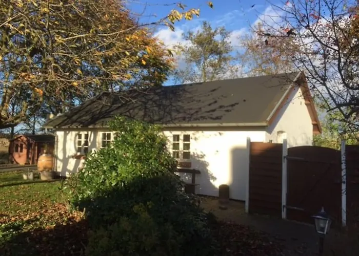 Idyllisk Anneks, Hvor Lejer Har Eget Hus. * Vejle